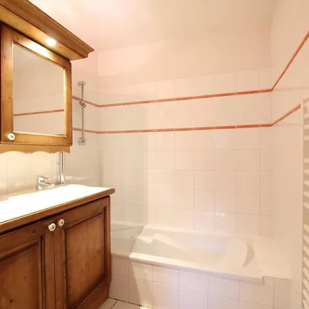 Apartment 3 Pieces Avec Parking, Pres Des Pistes Et Commerces Les Carroz-d'Araches